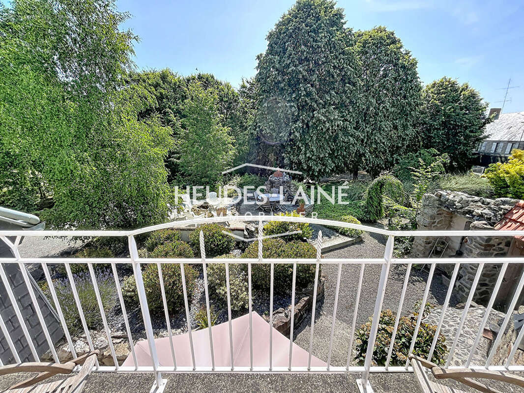 Maison de charme avec jardin arboré - COURTILS - photo 10
