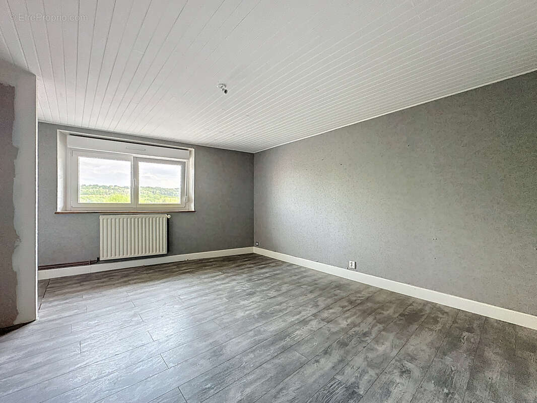 Maison à REMONCOURT