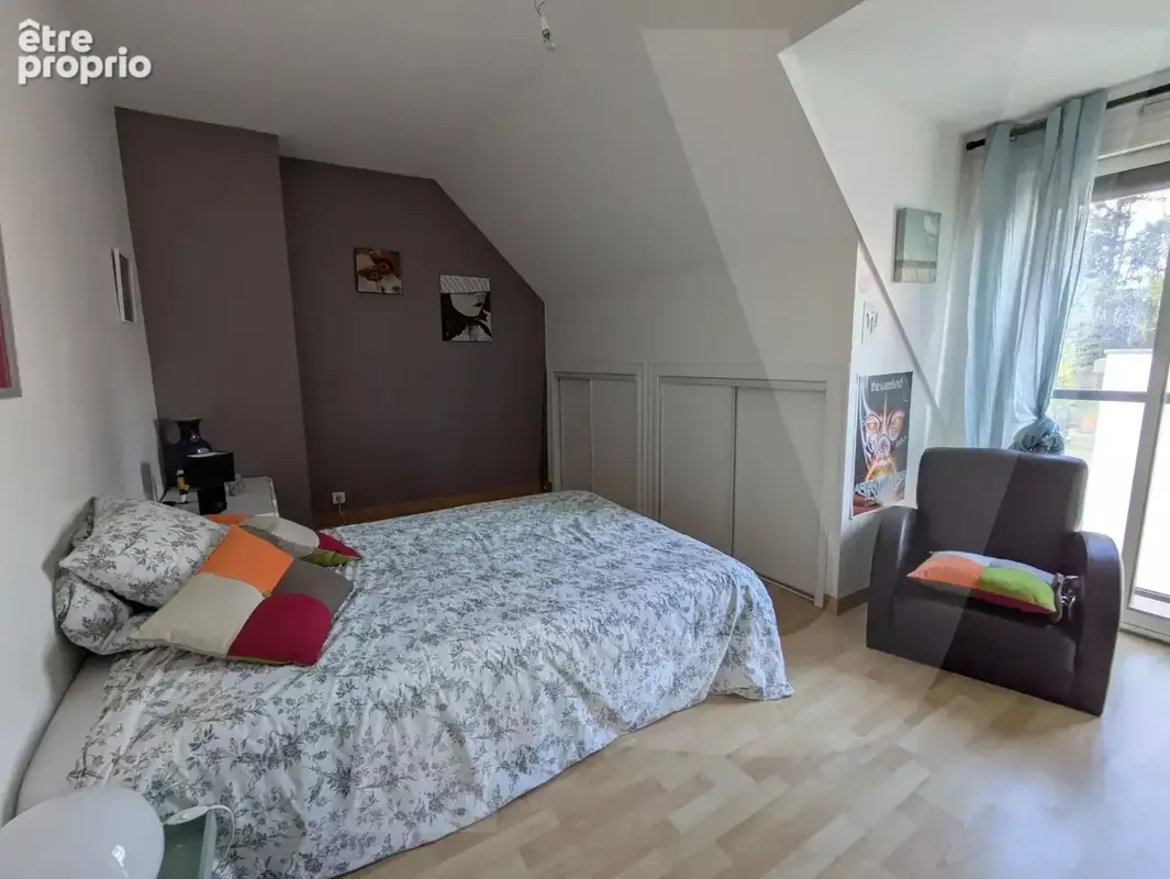 Treillières – maison familiale de charme – 5 chambres – 191 m² habitables – jardin paysagé de 702 m² - photo 9