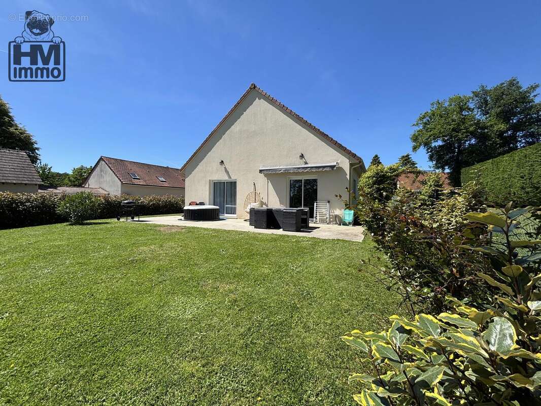 n°1 - Maison à GLANDON
