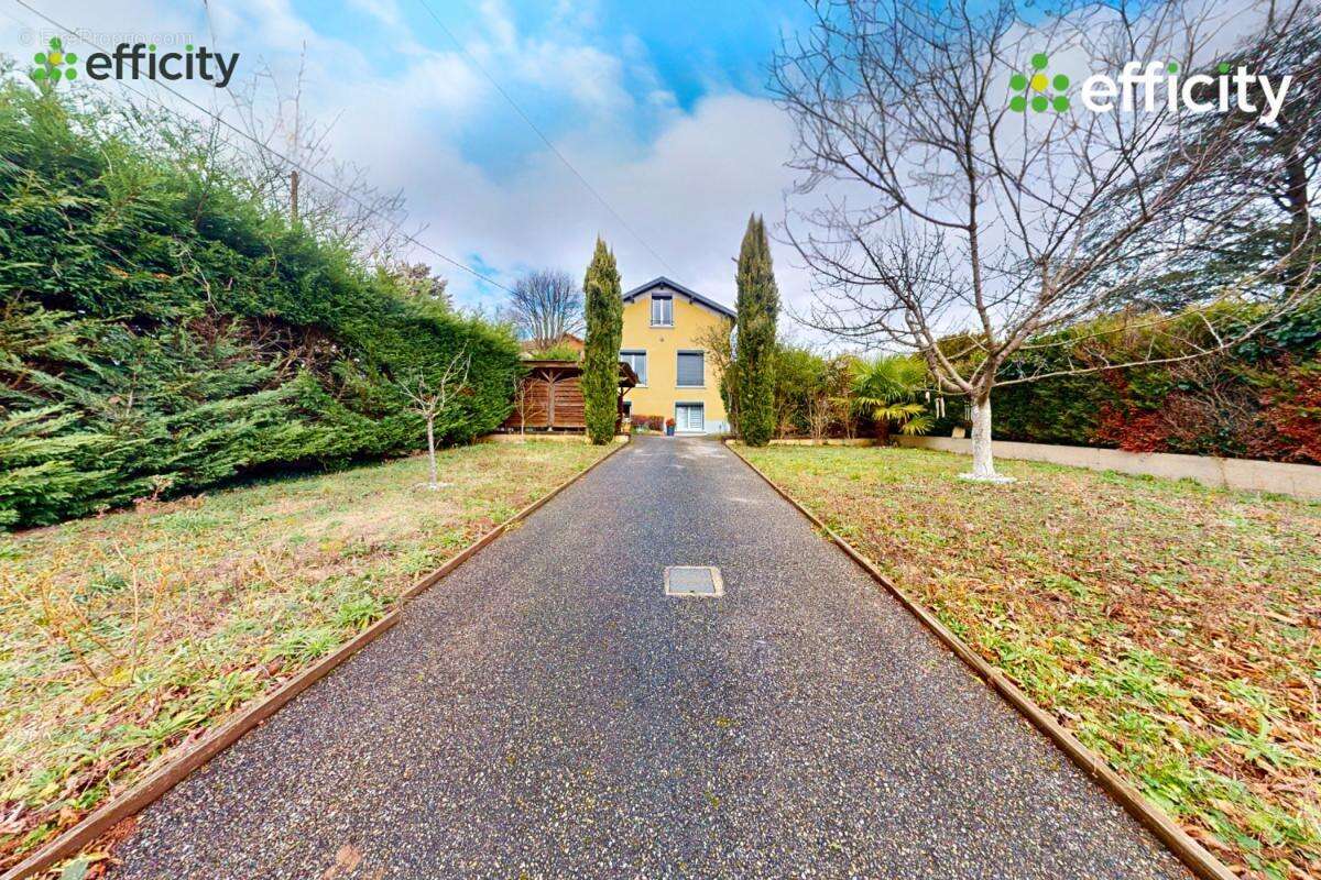 Maison à CALUIRE-ET-CUIRE