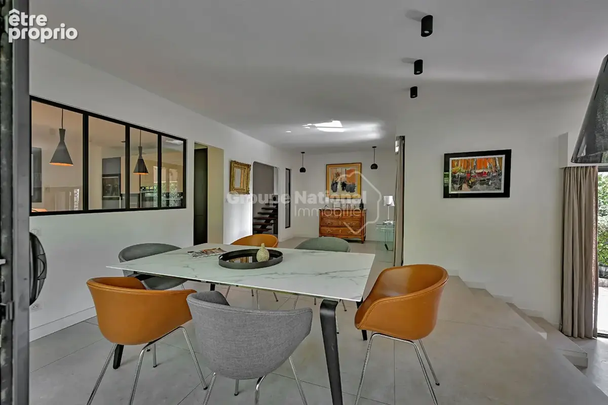 Maison P6 de 194 m² au calme absolu avec jardin sans vis-à-vis - Nîmes Castanet - photo 9