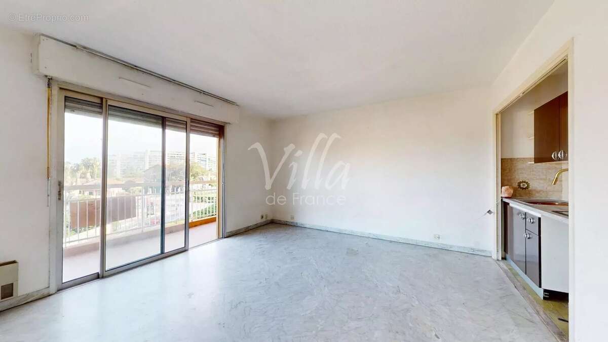 Appartement à MANDELIEU-LA-NAPOULE