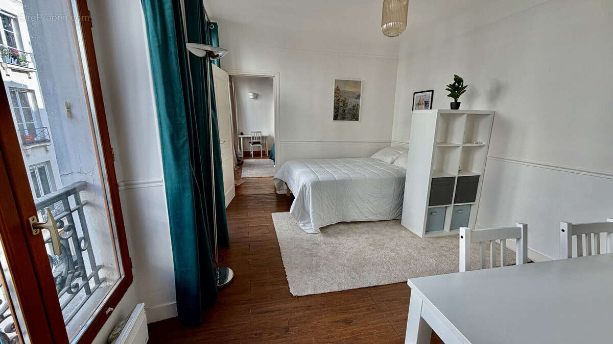 Appartement à PARIS-2E