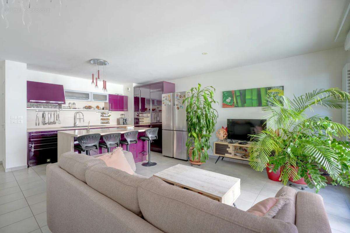 Appartement à SAINT-FONS