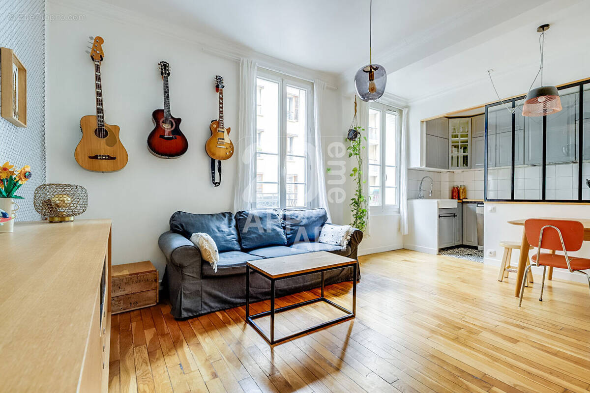 Appartement à PARIS-20E