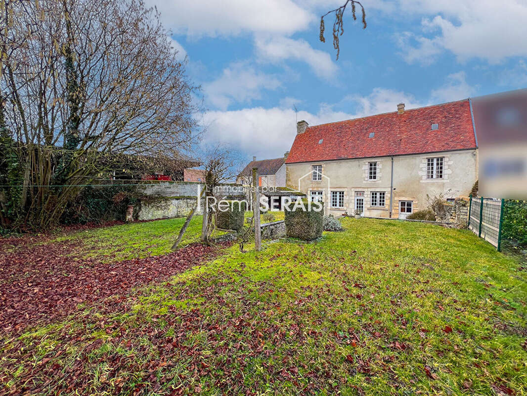 À vendre - Maison familiale à Sarceaux, aux portes d'Argentan - photo 4