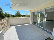 Appartement à BEAUZELLE