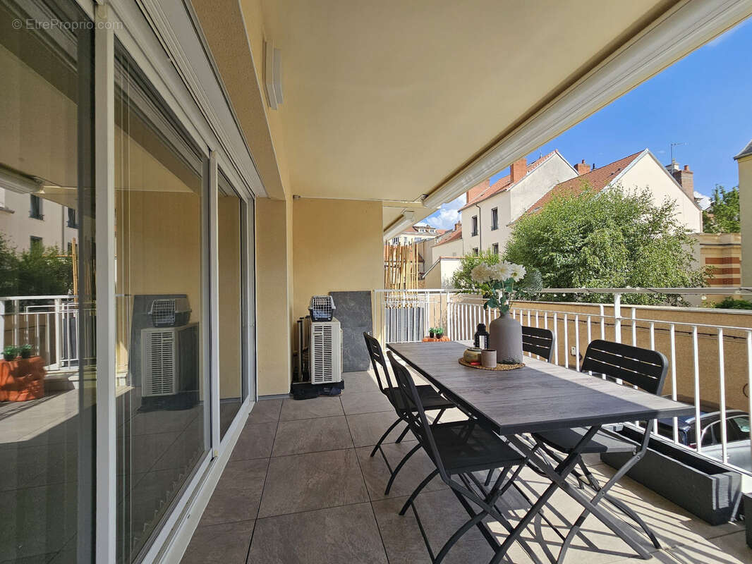 T3 avec terrasse élégant et contemporain aux portes des berges de l'Allier - photo 13