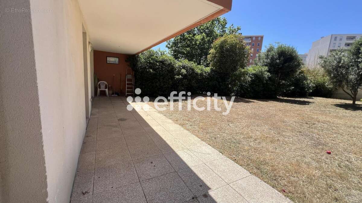 Appartement à MARSEILLE-8E