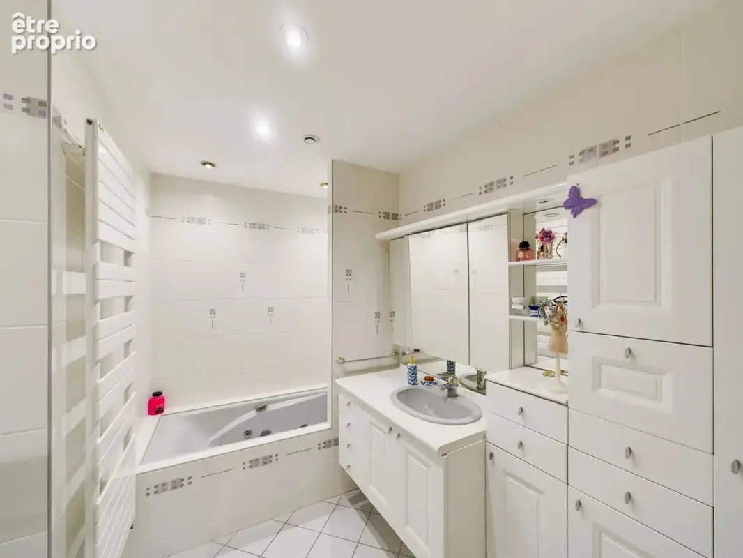 Maison en pierre de 5 chambres rénovée avec élégance et modernité - photo 14