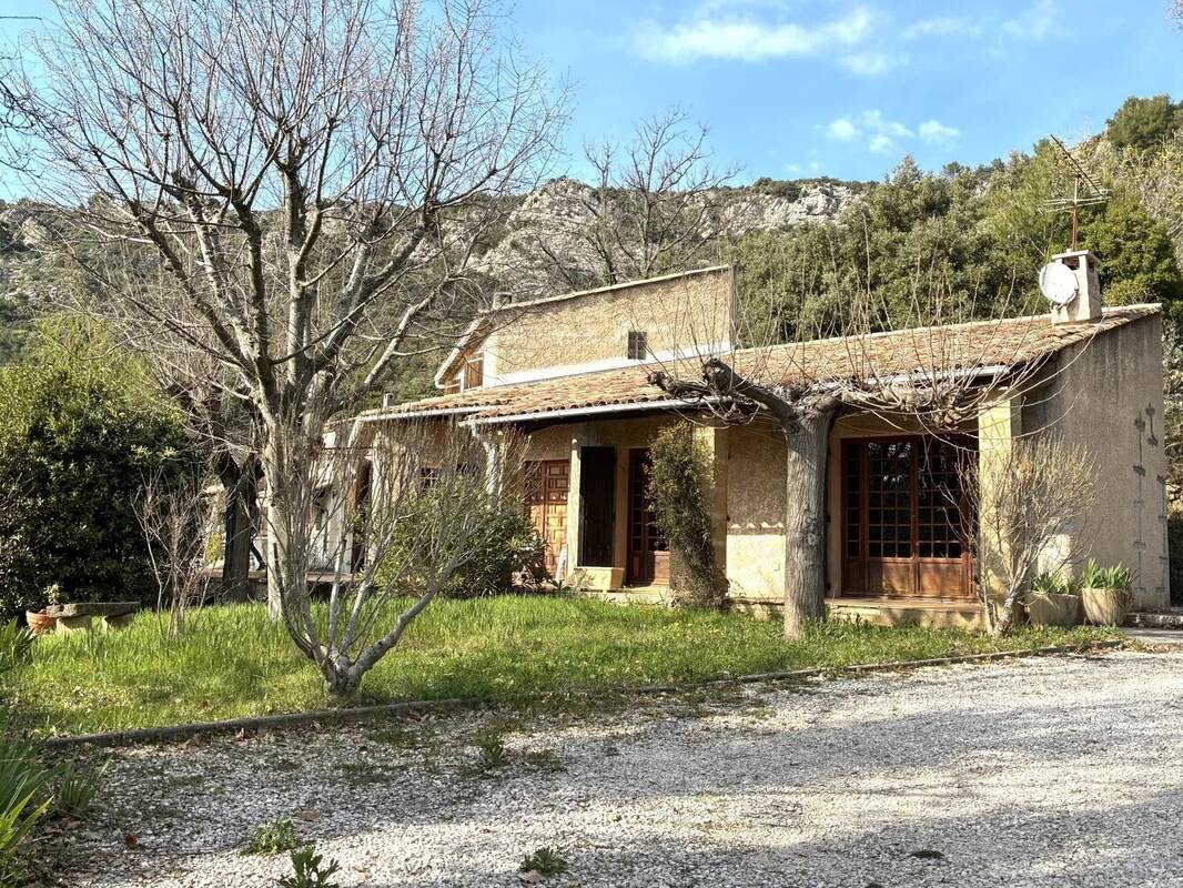 Maison à VAUVENARGUES