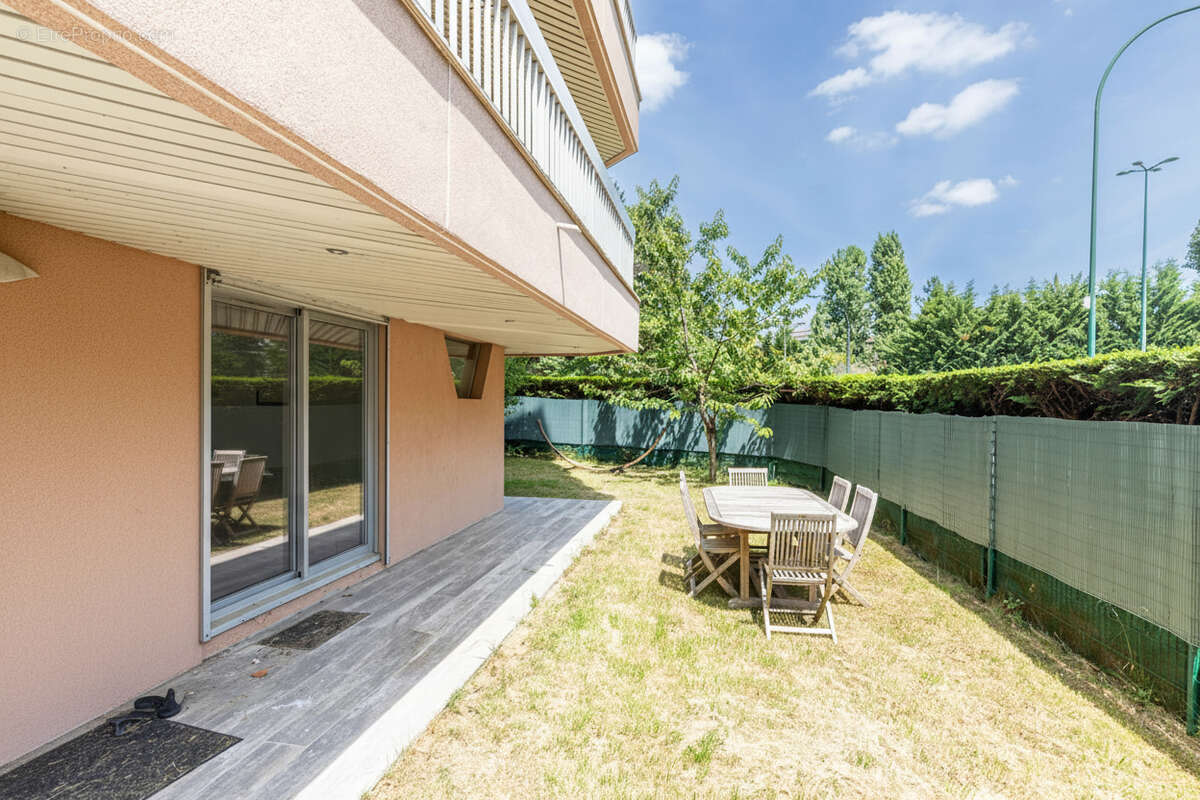 Appartement à VERRIERES-LE-BUISSON