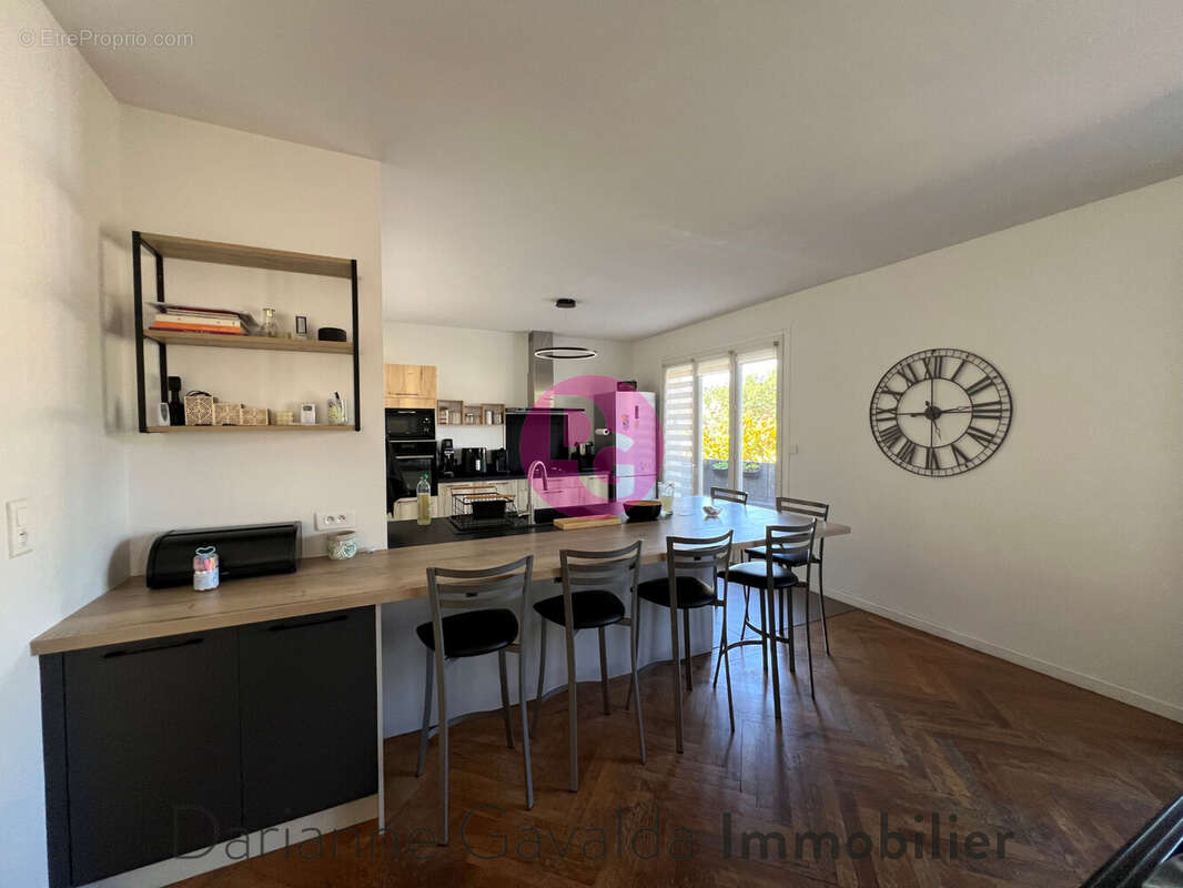 Appartement à DECAZEVILLE