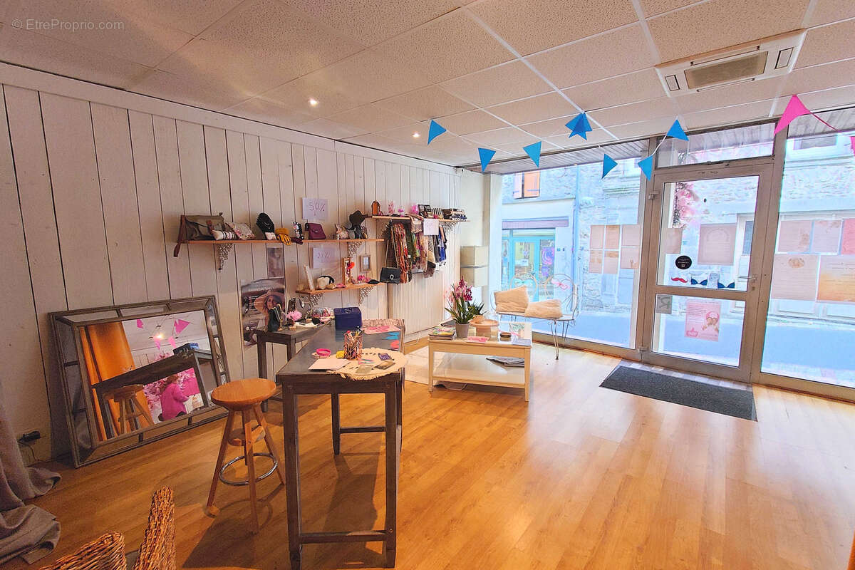 Commerce à RIEUPEYROUX