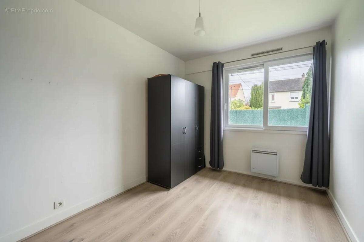 Maison à BONNIERES-SUR-SEINE