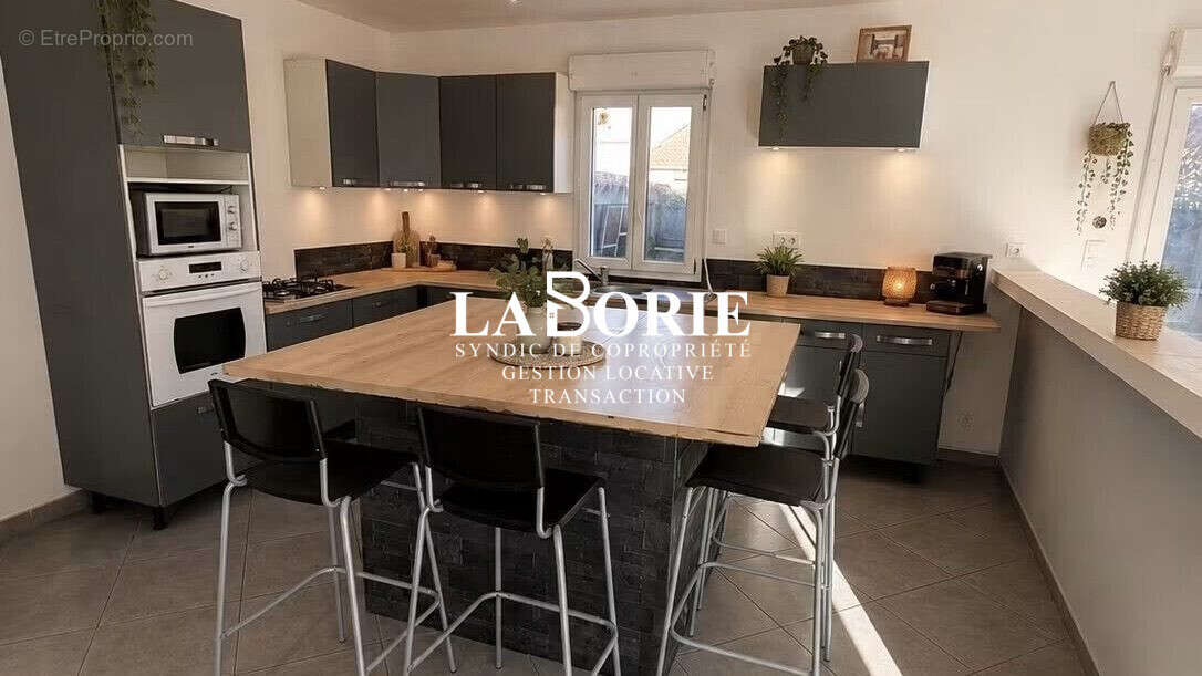 Maison 110 m² à Vedene  - photo 9