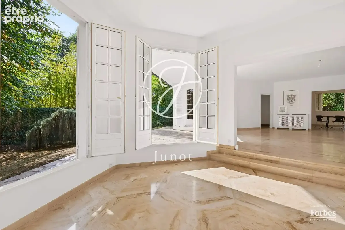 Photo Maison à Garches au prix de 1 850 000€
