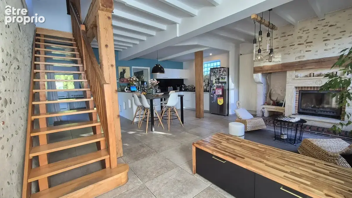 EXCLUSIVITÉ, BORDES, A VENDRE, Maison 6 chambres de 233,25 m² sur une parcelle de 939 m² - photo 5
