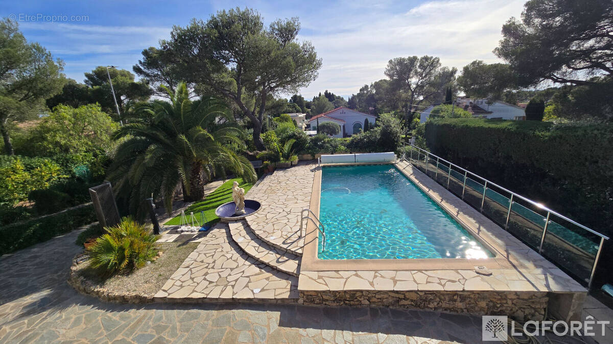 Maison à SAINT-RAPHAEL