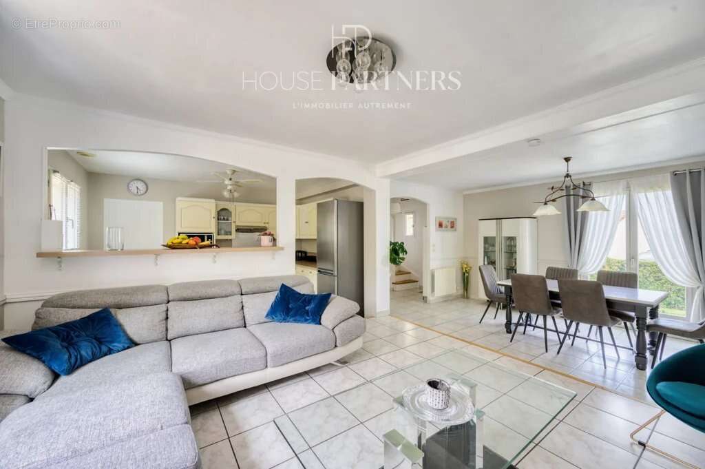 Maison à ECQUEVILLY