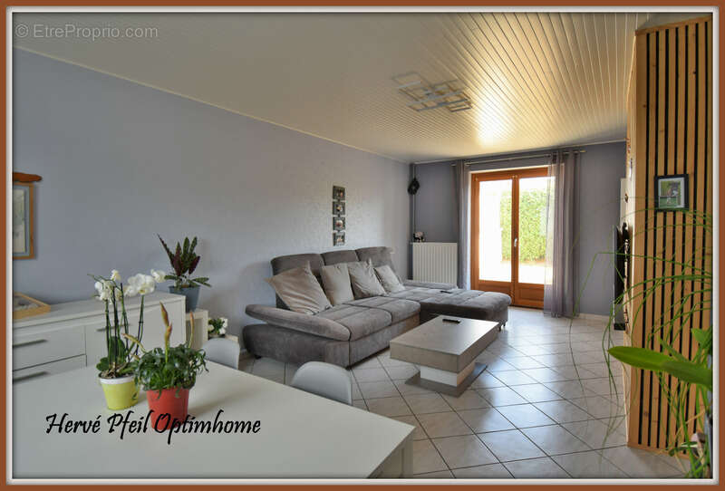 Une maison familiale avec cachet et prestations rénovées-5 pièces ; 135m² sur 1000m² de terrain - photo 11