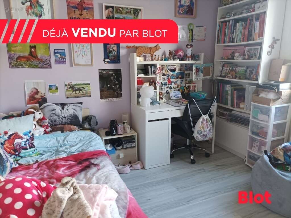 Maison à MONTREUIL-DES-LANDES