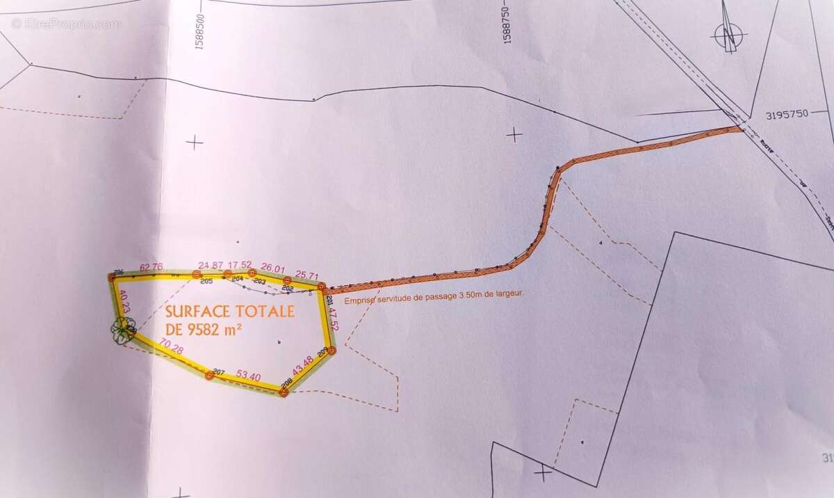 Terrain à MONTDURAUSSE