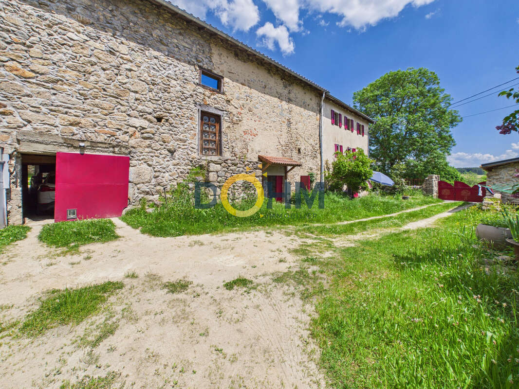 Maison à SAINT-PAL-DE-SENOUIRE