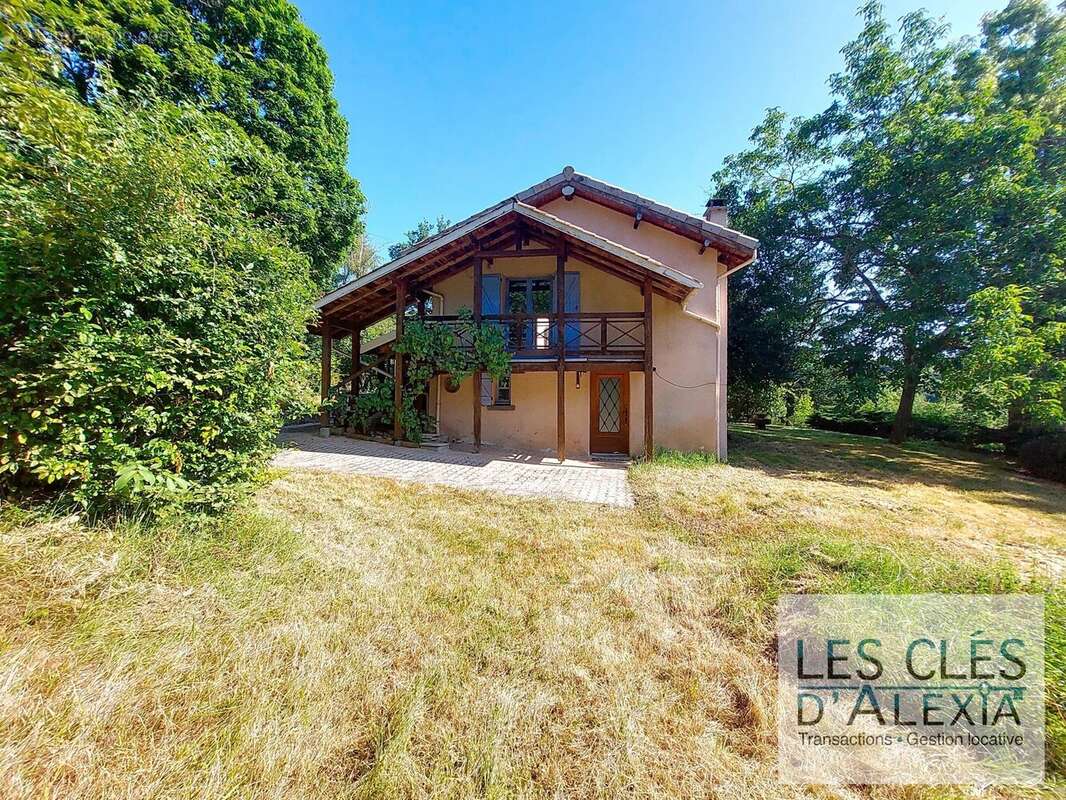 Maison à LES COTES-D'AREY