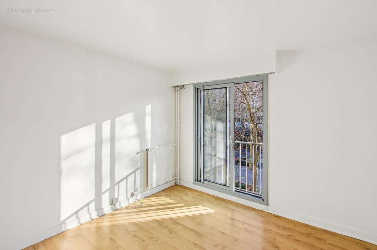 Appartement à PARIS-19E