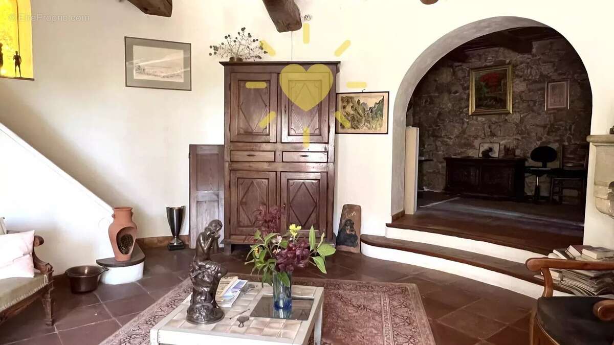 Maison à CALLAS