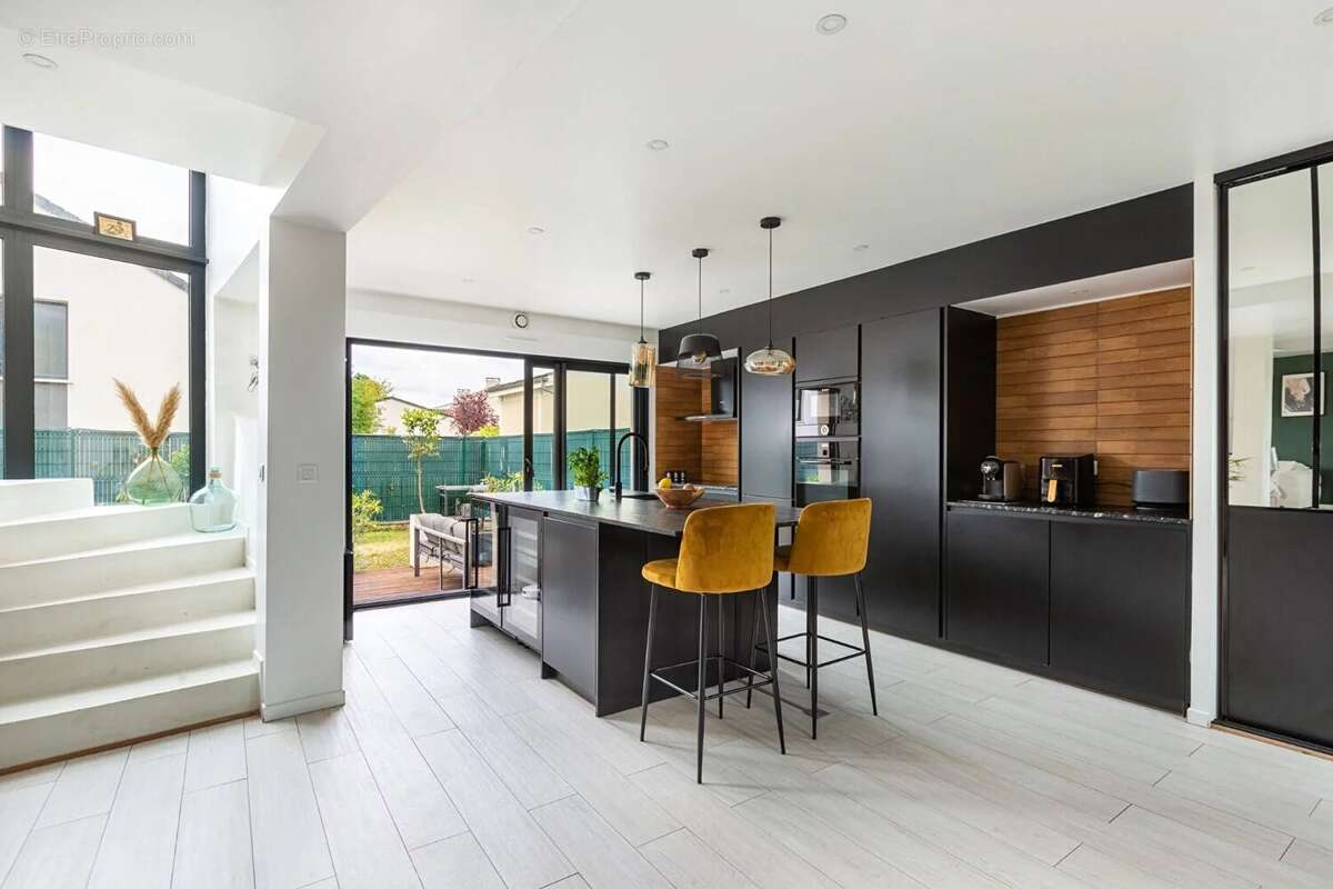 Maison 188 m² à Chatou  - photo 2