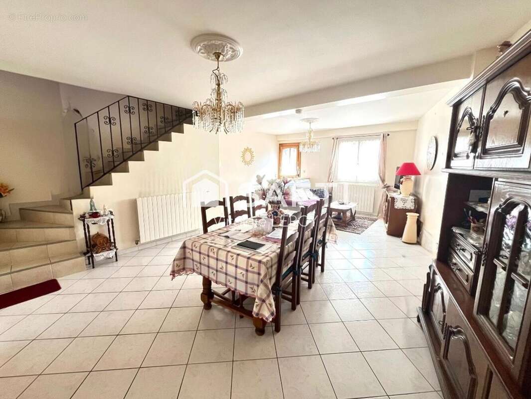Maison 93 m² à Lacroix-Saint-Ouen  - photo 2