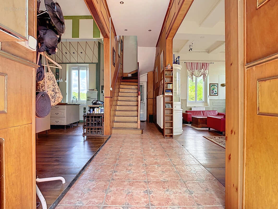 Maison à MONTMIRAIL