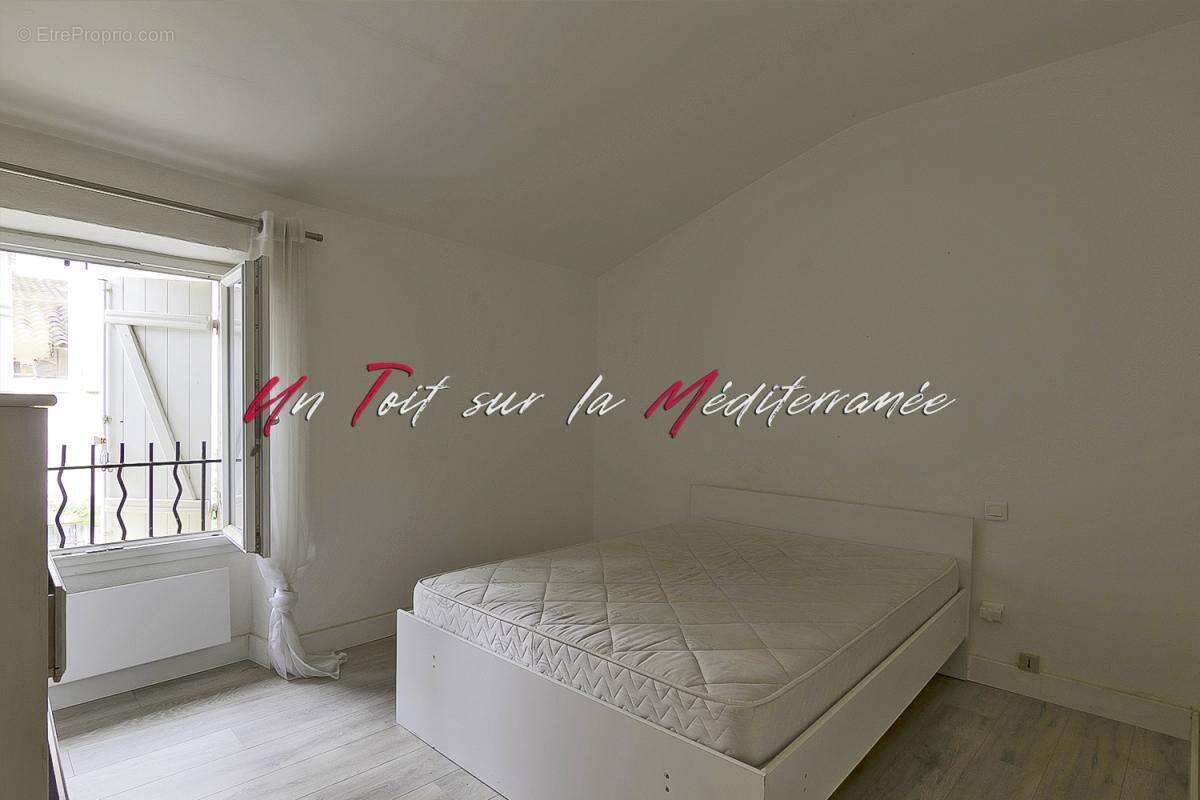 Appartement à BORMES-LES-MIMOSAS