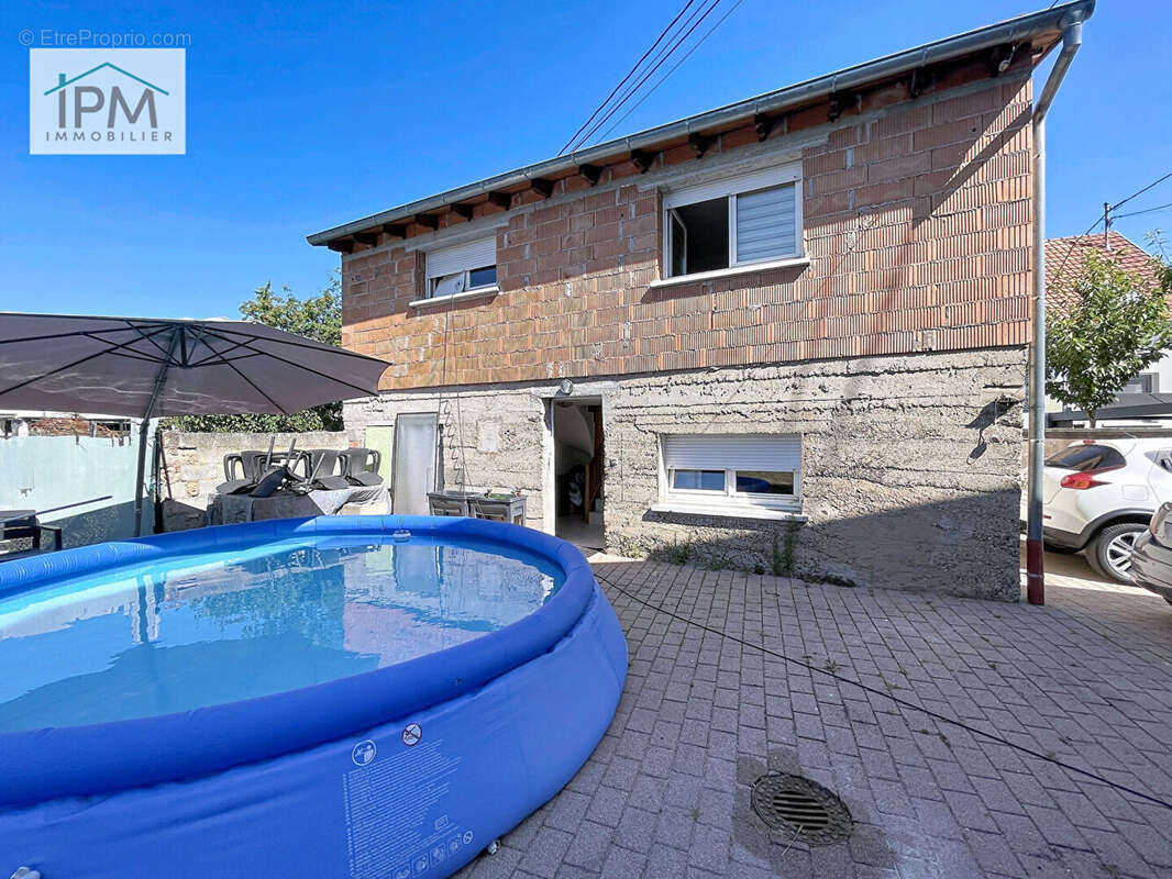 Maison et dépendance aménagée- terrain de 5,32 ares - FEGERSHEIM - photo 10