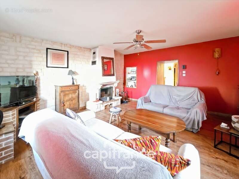 Maison à SAINT-SORLIN-EN-VALLOIRE