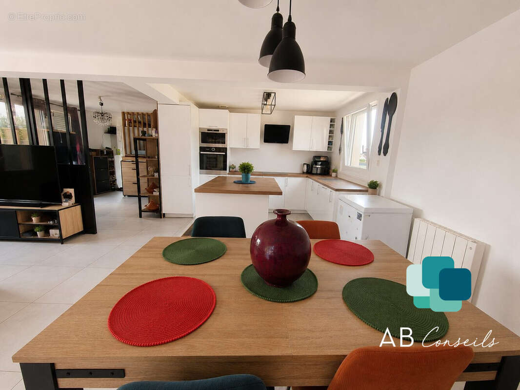 Maison 119 m² à Isneauville  - photo 5