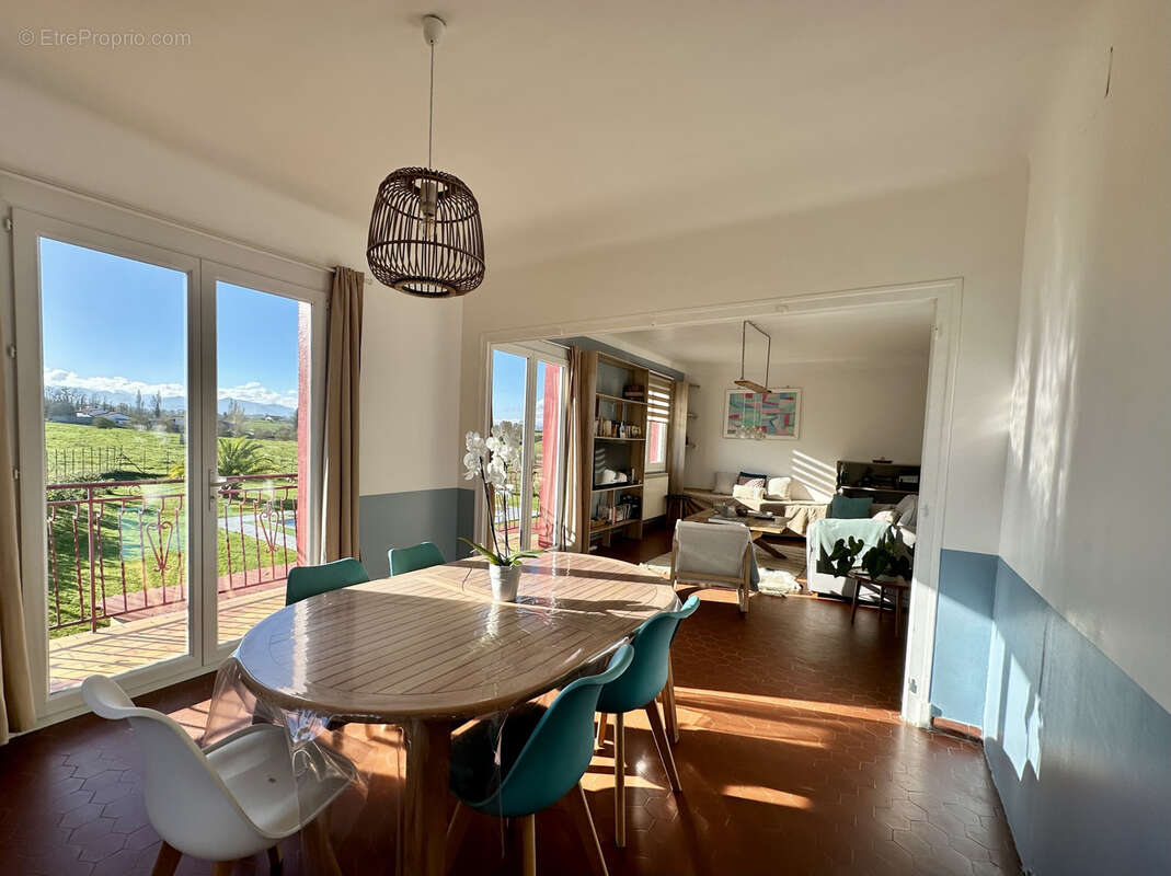 Maison à DOMEZAIN-BERRAUTE