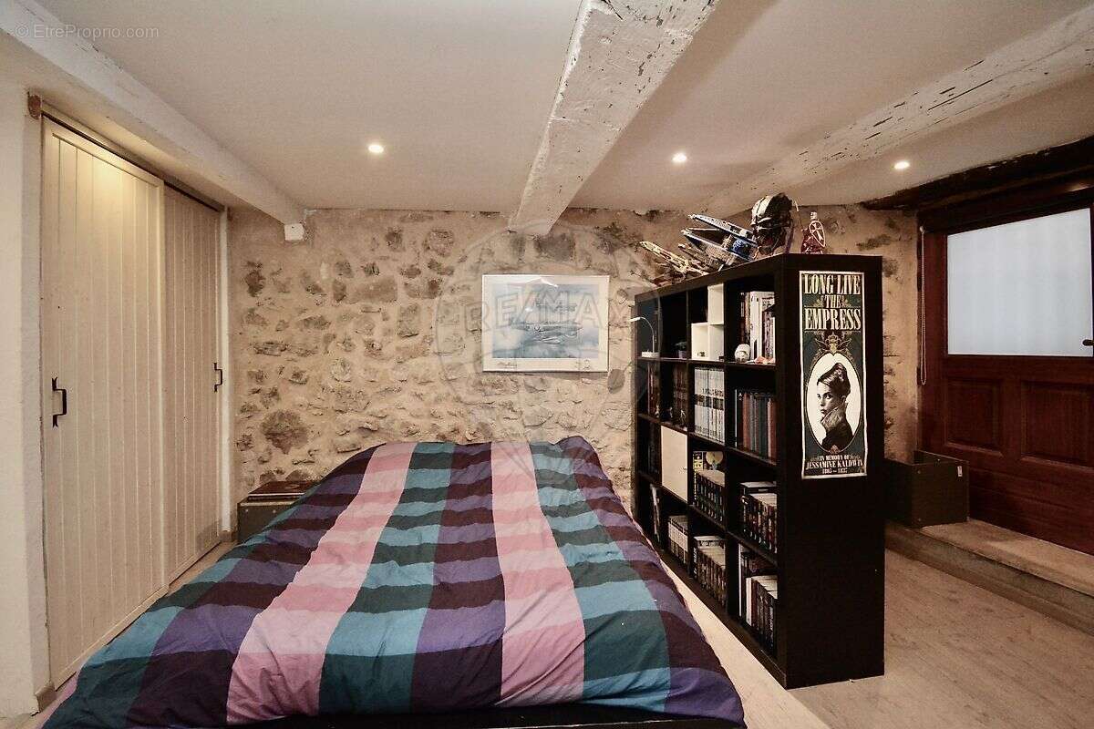 Maison à MONTAUROUX