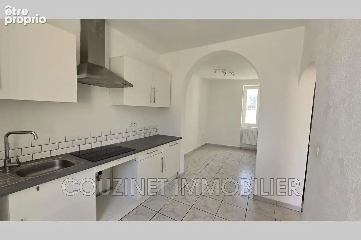 Maison 5 pièces 89 m² à vendre à Le Castellet (83330) - photo 4