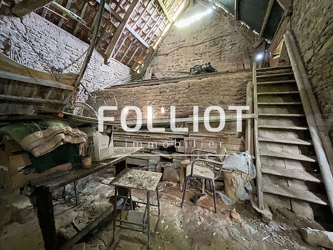 Maison à SAINT-DENIS-LE-GAST