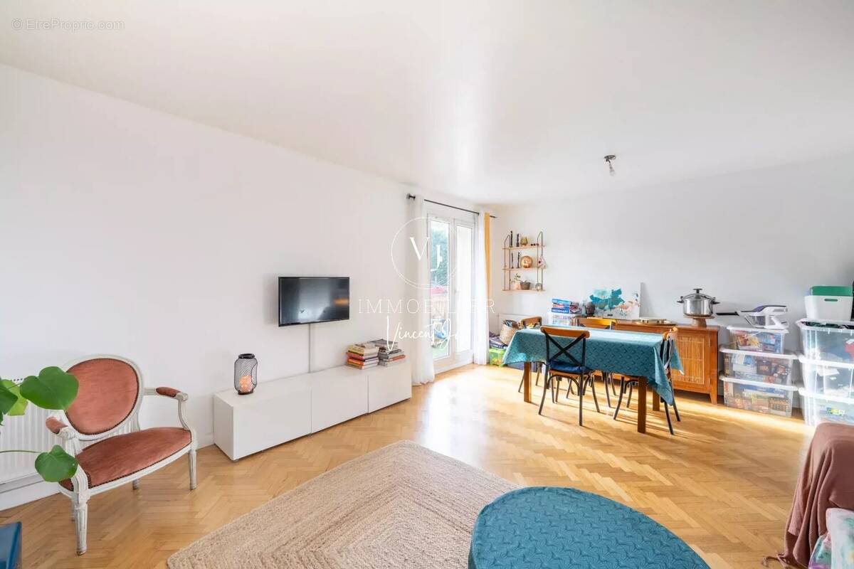 Appartement à VERNEUIL-SUR-SEINE