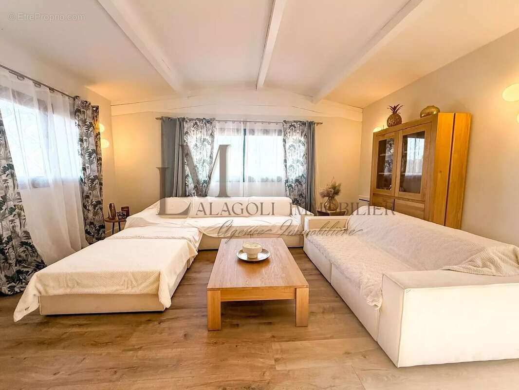 Maison à PORTO-VECCHIO