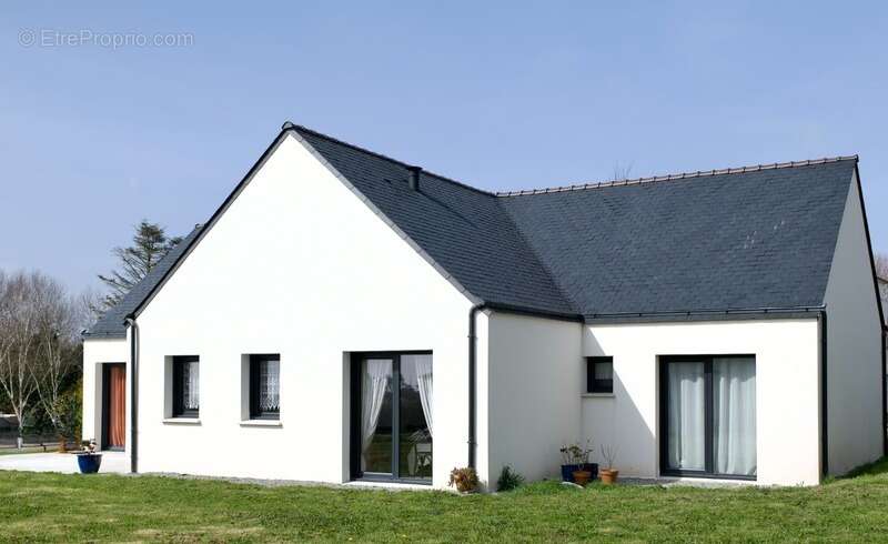 Maison contemporaine de plain-pied de 128 m² à Plouhinec, à proximité immédiate du littoral - photo 2