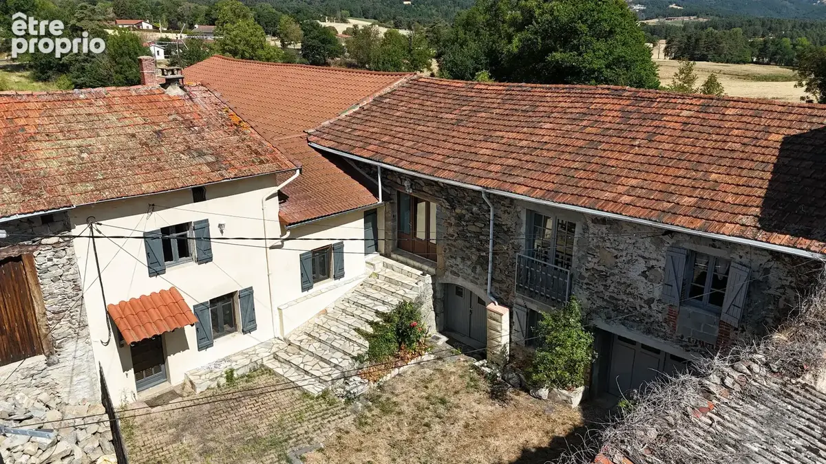 Maison à RETOURNAC
