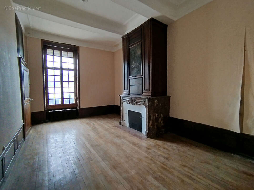 Appartement à GUISE