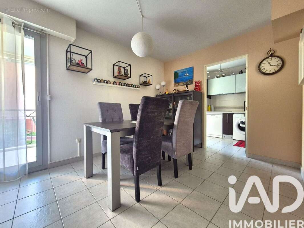 Photo 4 - Appartement à SAINT-LAURENT-DU-VAR