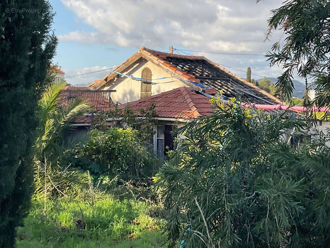 Terrain à LA SEYNE-SUR-MER